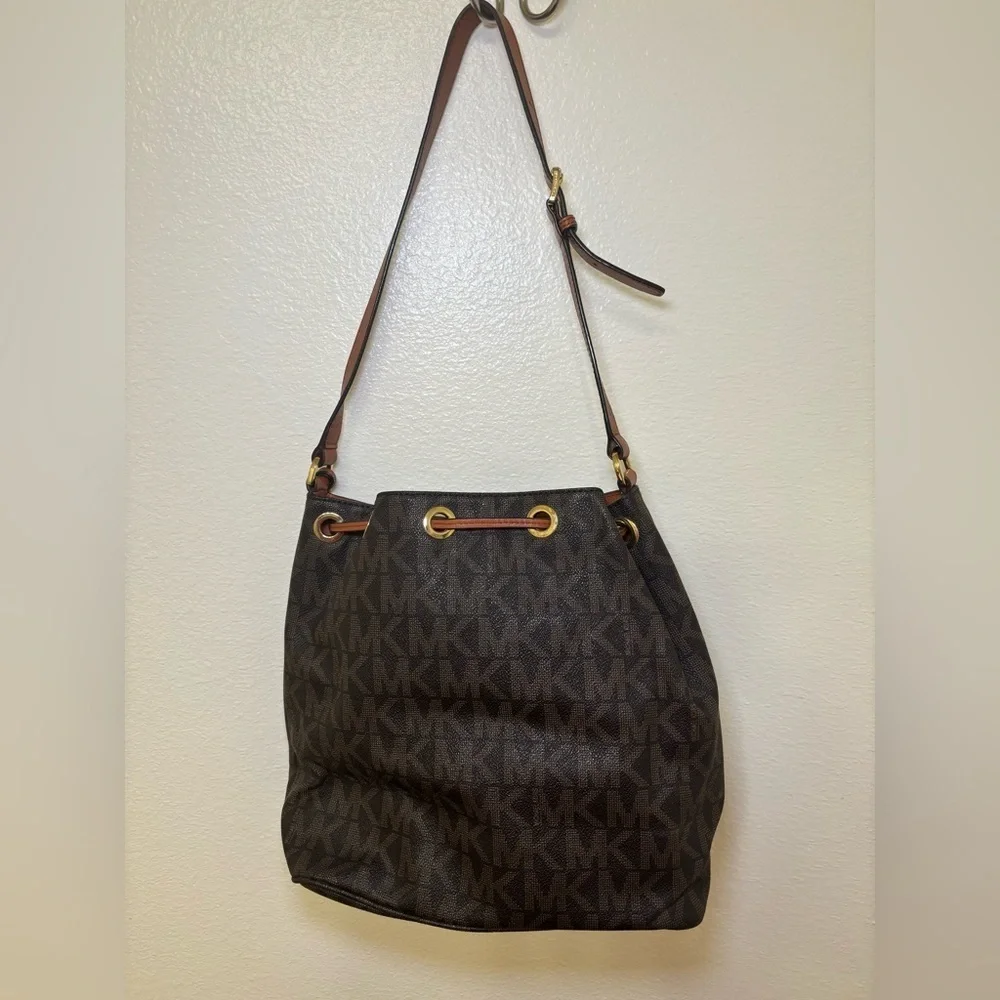 Michael Kors Dark Brown Bucket cross body Bag